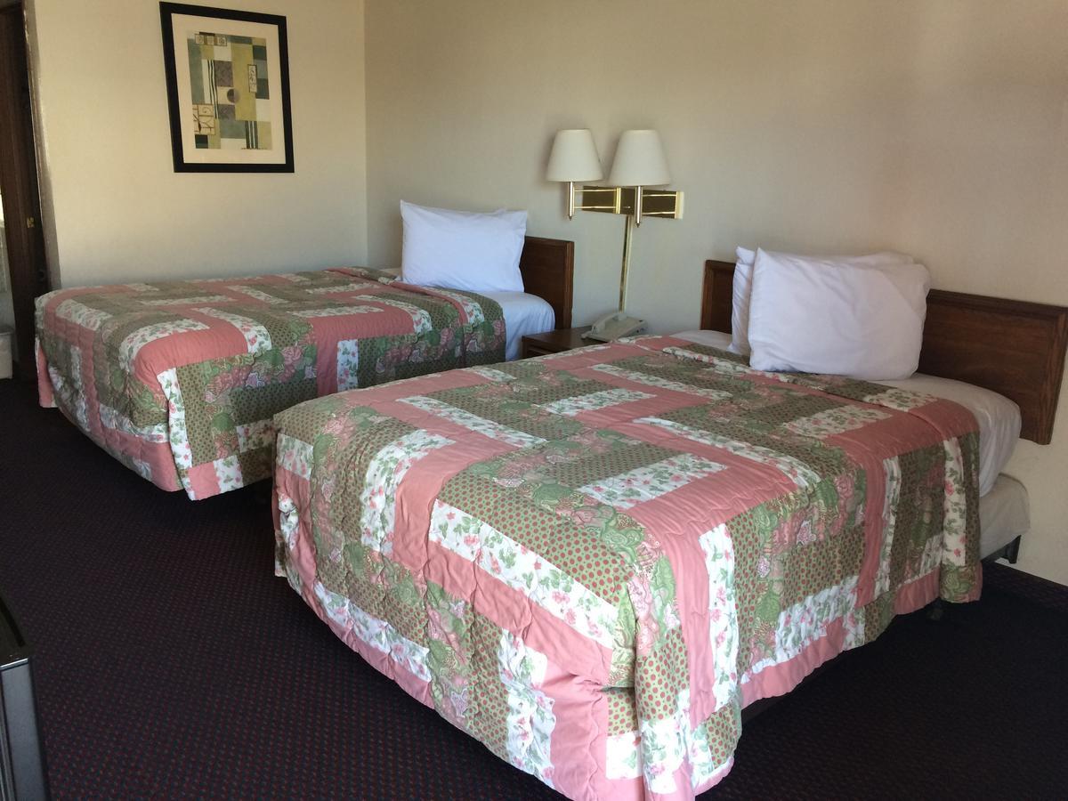 Rexdale Inn Seminole Екстериор снимка
