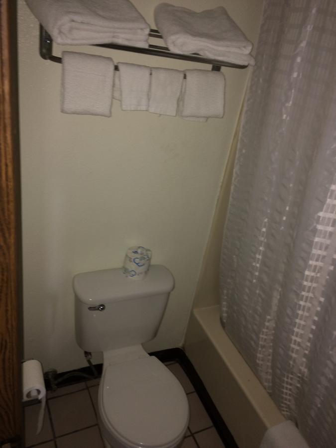 Rexdale Inn Seminole Екстериор снимка