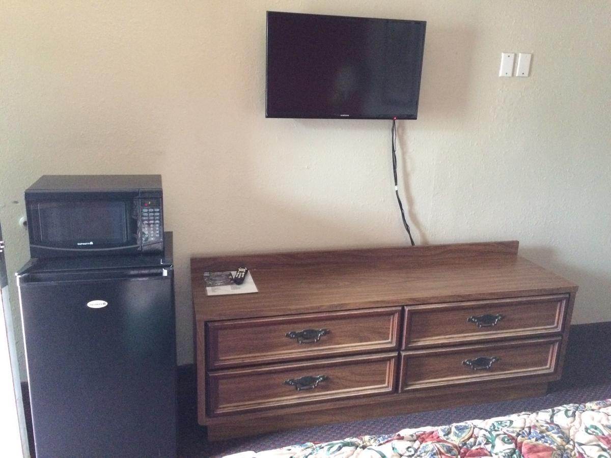 Rexdale Inn Seminole Екстериор снимка