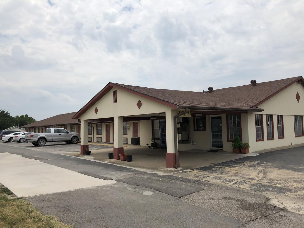 Rexdale Inn Seminole Екстериор снимка