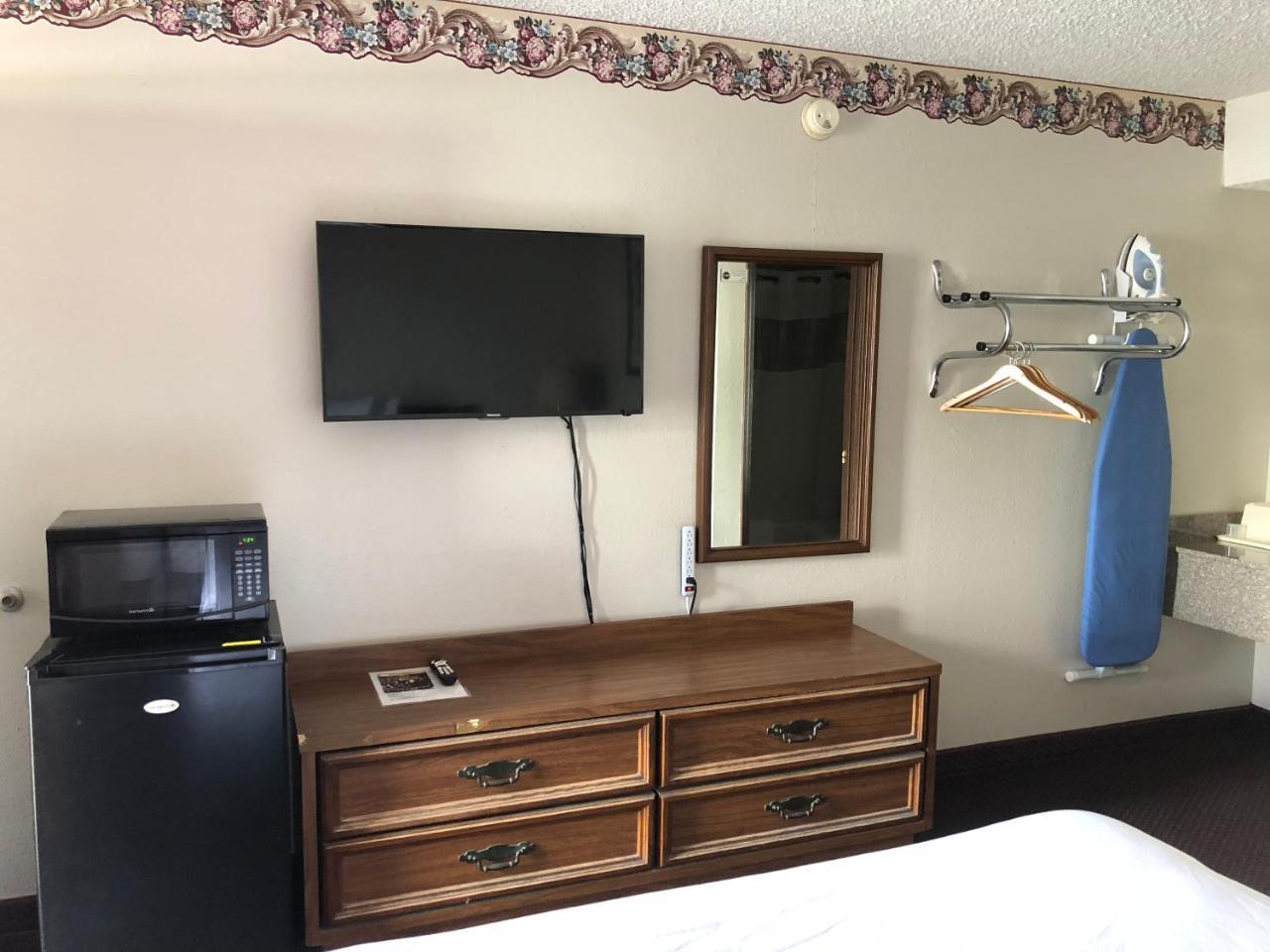 Rexdale Inn Seminole Екстериор снимка